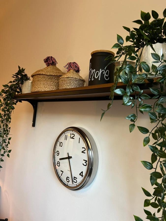 Stylish Apartment 3 Km Away From Duomo - Netflix, Wi-Fi, All Comforts Included Milan Exterior photo